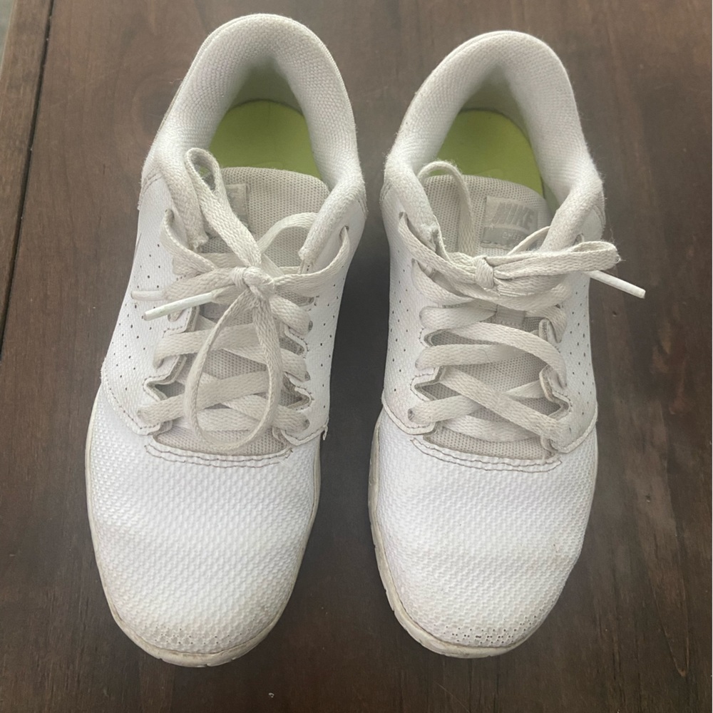 Girls Nike Cheer Shoes